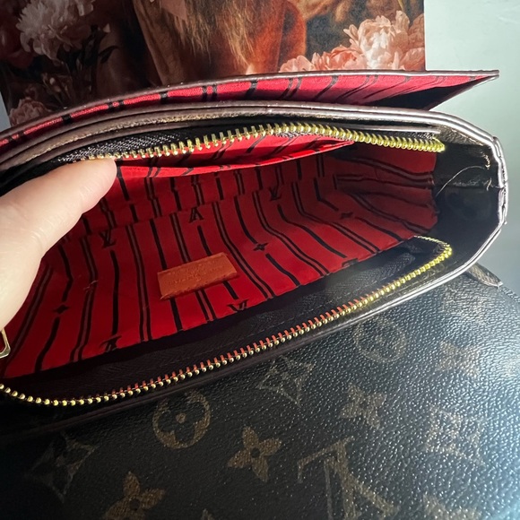 Monogram Canvas Crossbody with Gold Chain and Tan Accent - Picture 3 of 5